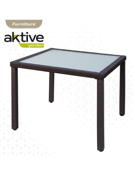 Conjunto grande de mesa de jardim de vime e 4 cadeiras