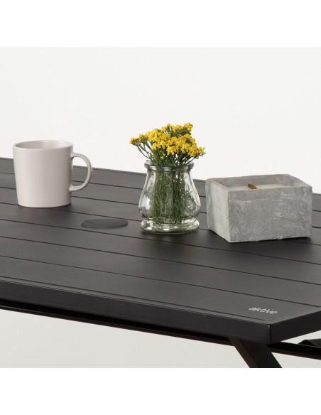 Mesa de jardim dobrável com furo para guarda-chuva 120x75x70 cm preta